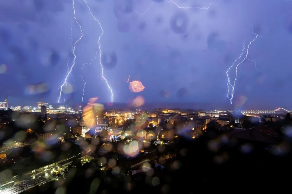 Snažno nevrijeme jutros pogodilo Hrvatsku: Ono najgore tek stiže (FOTO, VIDEO)