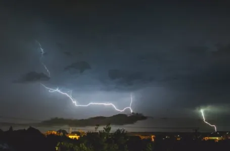 Juri li ovo ka Srbiji?! "Imam 69 i tako nešto nikada nisam vidio!" Haos u komšiluku, ima mrtvih!