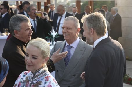 NIJE MU ZABORAVILA, A JOŠ MANJE HALALILA: Sebija Izetbegović poslala "suptilnu" poruku Radončiću