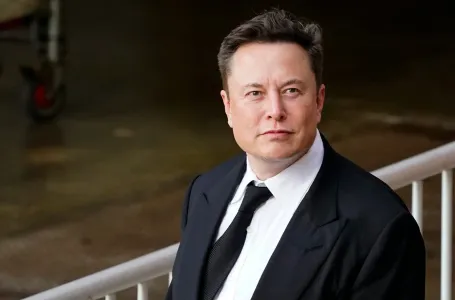 Ukrajinci krenuli u ofanzivu, Musk isključio Starlink, dronovi popadali, zavaladala panika