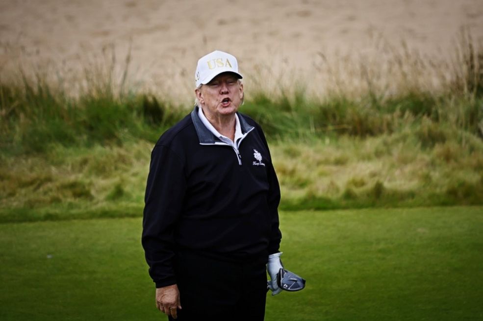 Trump: OSTANITE NA SIGURNOM I PRATITE UPUTE