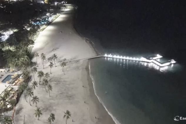 CNN: Valovi cunamija stigli do američke obale