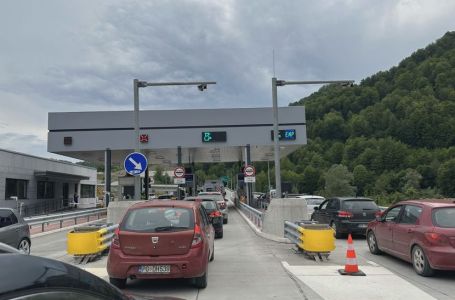 Baka i unuk (7) preživjeli pakao na granici sa Crnom Gorom: Djetetu nisu dozvolili da ode na more