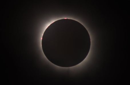 Svijet će ovog dana utonuti u mrak: Evo kada će biti 'pomrčina stoljeća'