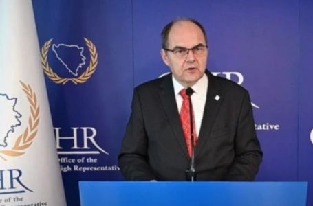 Oglasio se Schmidt: Evo šta je poručio