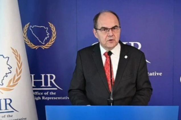 Oglasio se Schmidt: Evo šta je poručio