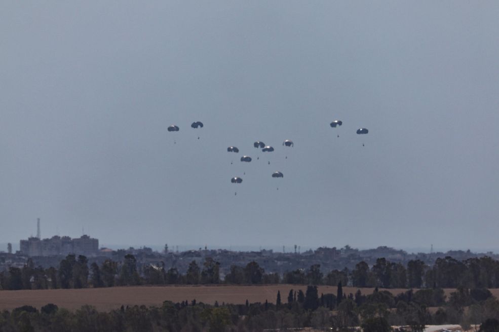 Francuska počela iz zraka dostavljati humanitarnu pomoć u Gazu
