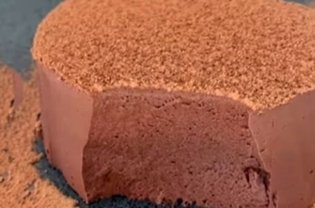 Ubjedljivo najbolja čokoladna torta za ljeto: Ne peče se i pravi se od samo 2 sastojka