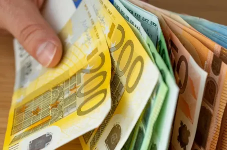 Nevjerovatan obrat početkom augusta: Ova 3 horoskopska znaka konačno izlaze iz bijede