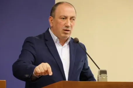 Igor Crnadak: "Tri godine i mnogo njegovih nedjela kasnije, vrijeme je da Dodik konačno ode"