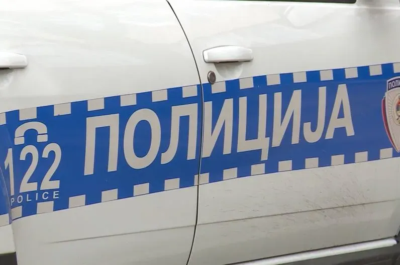 "Nesreća u Tesliću: Odbijao pomoć, a kod njega pronađeno pola kile marihuane!"