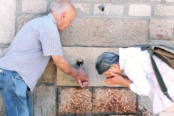 Novo upozorenje: Sutra sunčano, temperature se penju do 39°C!