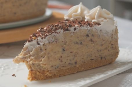 Luda torta bez mlijeka i jaja, gotova za tren: EVO KAKO SE PRAVI