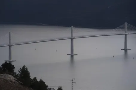 Uznemirujući prizor kraj Pelješkog mosta: ‘Ne znamo šta je uzrok...‘