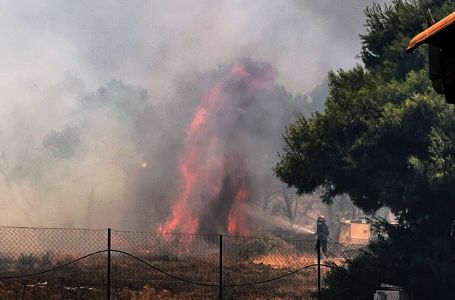 Požar hara jednim od omiljenih ljetovališta na Balkanu: NAREĐENA EVAKUACIJA SVIH HOTELA