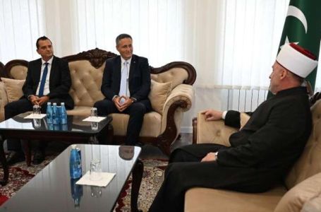 Bećirović posjetio muftiju bihaćkog: poruke mira i saradnje