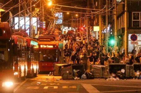 Srpska vlast koristi huligane za obračun s protivnicima režima