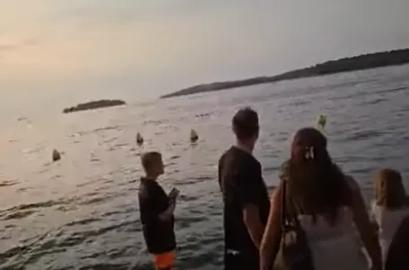 Sudar brodica kod Rovinja: Putnici pali u more u dramatičnoj nesreći!