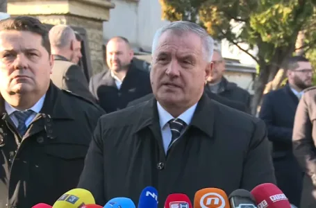 „Drama u RS! Hoće li Višković podnijeti ostavku danas?“