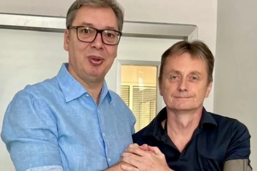 Vučić o Glišiću: “Naš Darko izlazi iz bolnice!” – Objavljena dirljiva poruka!