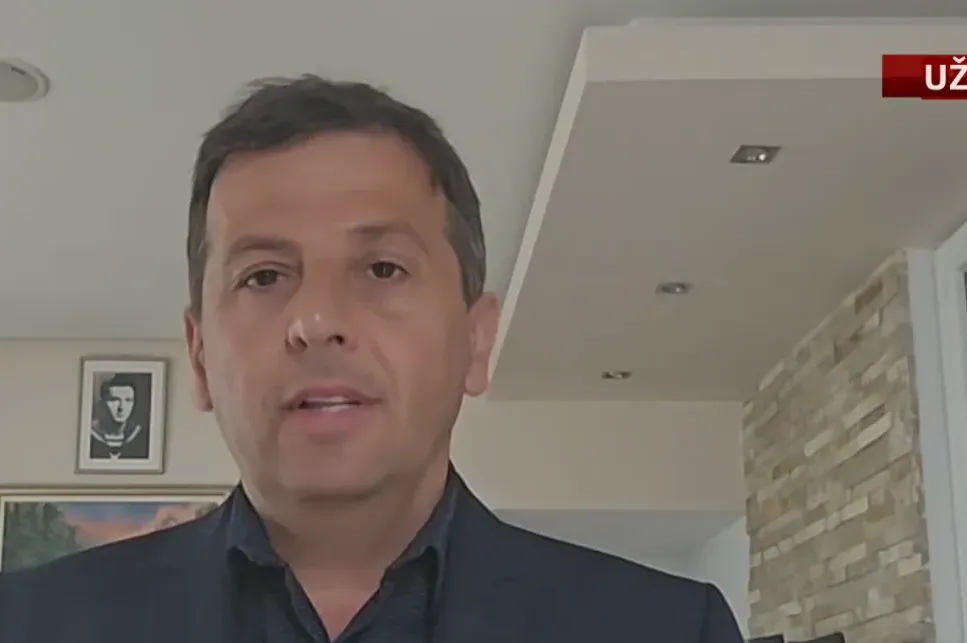 "Dodik u panici: Višković pada, Željka prijeti, a SNSD se raspada!"