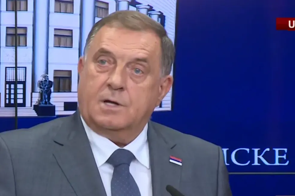 Dodik se oglasio iz Laktaša: 'Ako stranci razvale SNSD..."