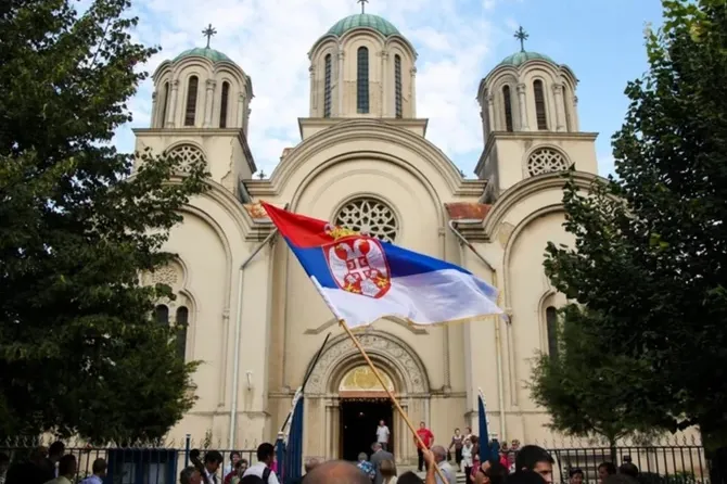 Mlada uzela sve koverte i pobjegla sa bivšim dečkom: Porodicu još više šokirala njena sestra