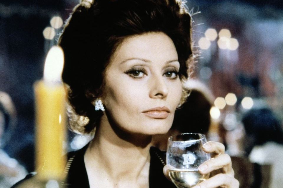 Zbog ovog trika iz prošlog vijeka žene su imale savršeno lice: Evo zašto danas brže stare