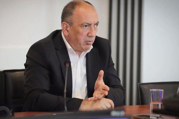 RS bez predsjednika: Crnadak traži hitnu sjednicu NSRS-a!