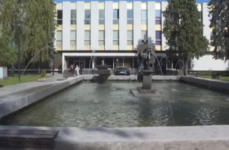 Kolegijum o posebnoj sjednici NSRS na kojoj će biti odlučeno kada će biti raspisan referendum