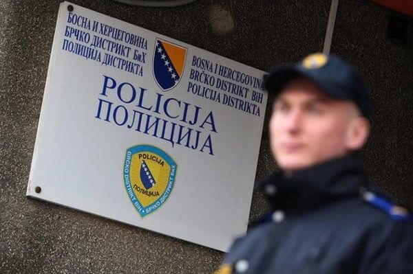 Filmska drama u BiH: Policijski inspektor izgubio život tokom provale u stan muža svoje ljubavnice