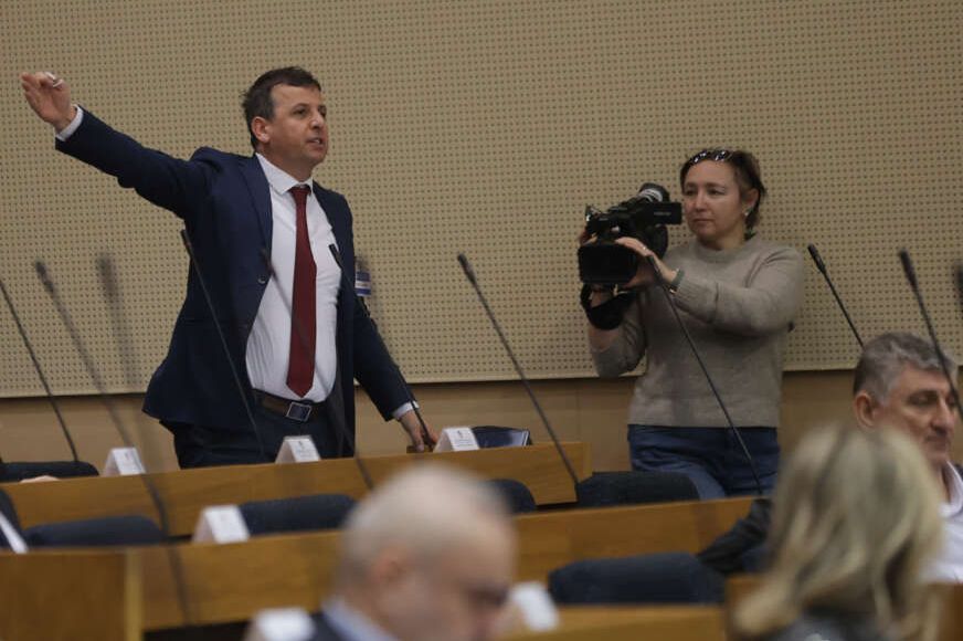 Vukanović: Ana Trišić Babić je radila u USAID-u, a bila je i asistent u OHR-u