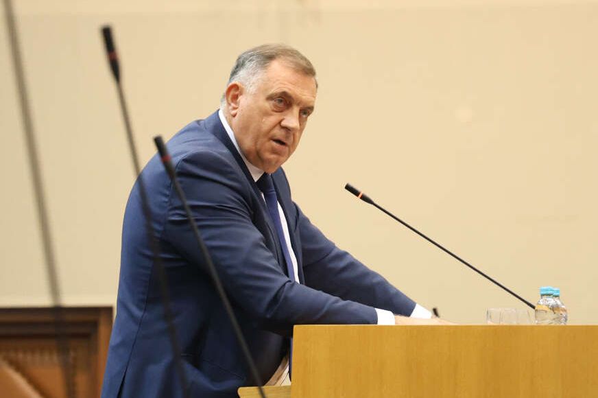 Dodik se vratio u NSRS, pa izvrijeđao Vukanovića: "Služiš muslimanima i..."