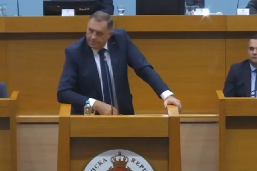 Dodik pitao - "Jeste li ikad čuli da je neko u Sarajevu hvalio Srbina?": OVO JE odgovor Vučinića