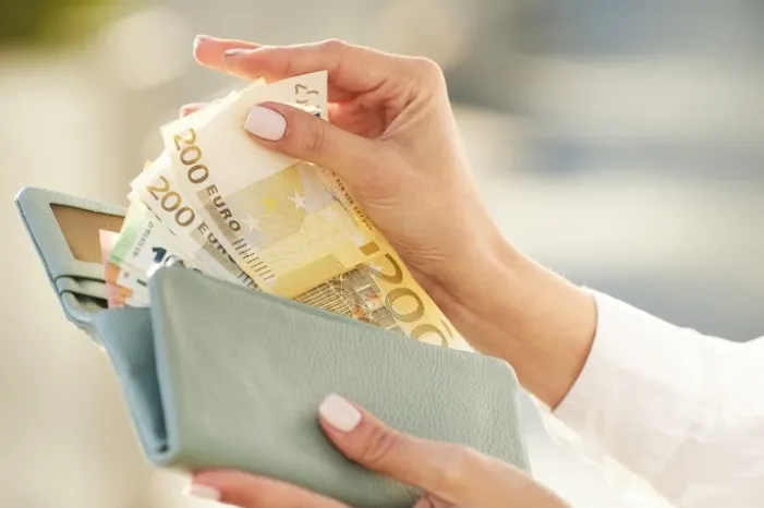 Krajem septembra 3 znaka horoskopa rješavaju problem sa parama: Konačno im stiže sreća