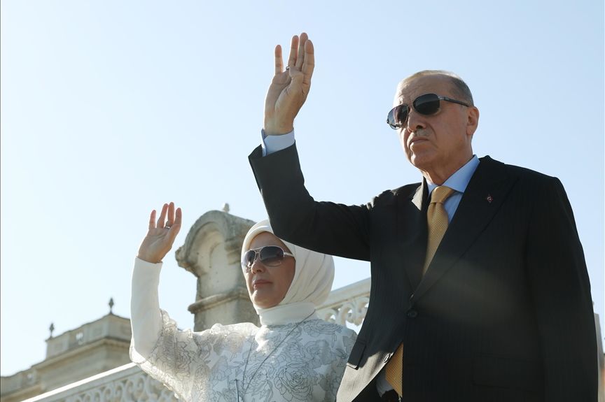 Erdogan pozdravio paradu turske mornarice "Plava domovina" u Istanbulu