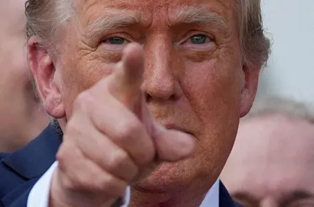 Šok u BiH: Zašto su Bećirović i Komšić odbili nominaciju Donalda Trumpa?