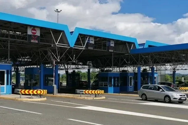 BIHAMK: Na cestama u BiH saobraća se po suhom kolovozu i uz dobru vidljivost