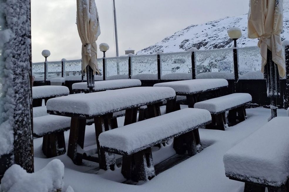 U ovoj evropskoj državi pao snijeg: Meteorolozi poslali upozorenje!