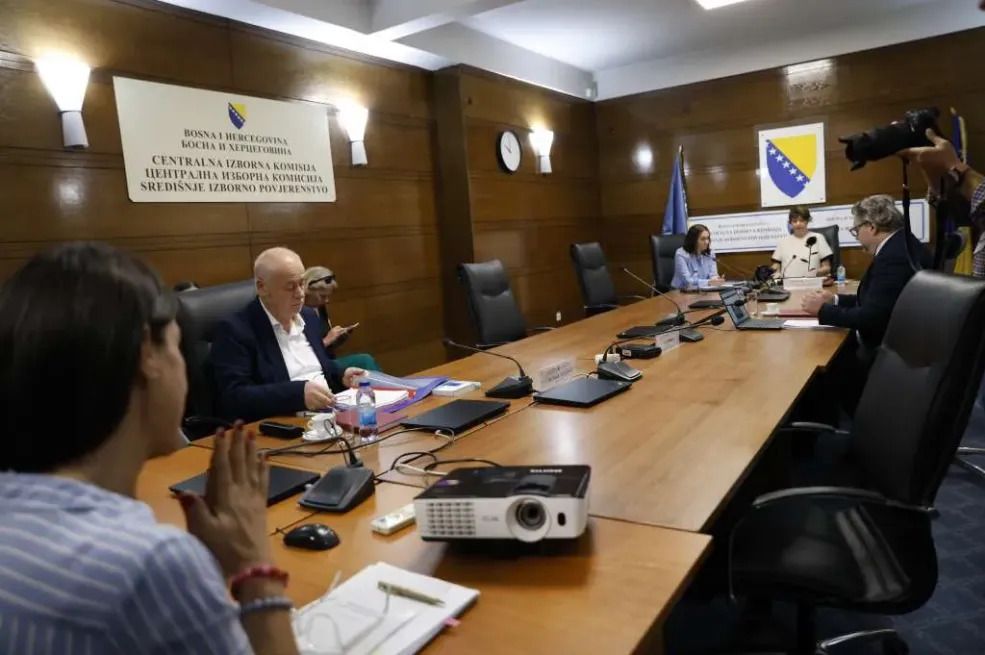 Sutra ključna odluka: Hoće li CIK raspisati prijevremene izbore u RS?