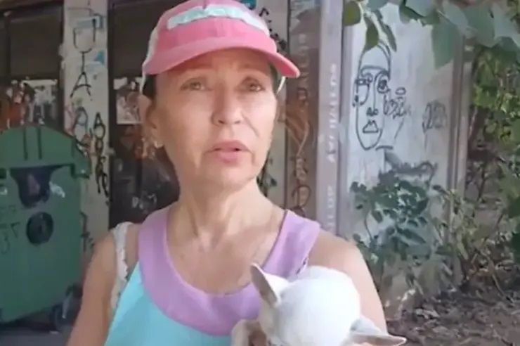 Maja jutros pored kontejnera pronašla bebu, a evo šta se sada dogodilo