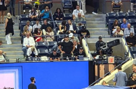 Koga je to Đoković izbacio iz lože poslije gubitka drugog seta: "Izađi..."