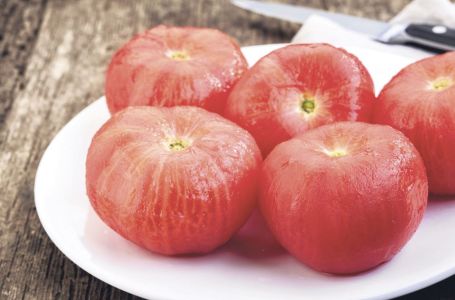 Najbolji trikovi za ljuštenje paradajza: Tri načina da skinete koru brzo i lako