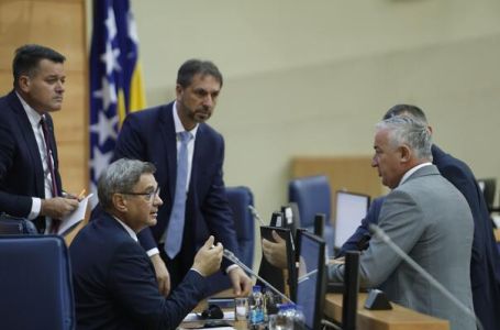 Šok na početku sjednice o budžetu: Zatražena pauza