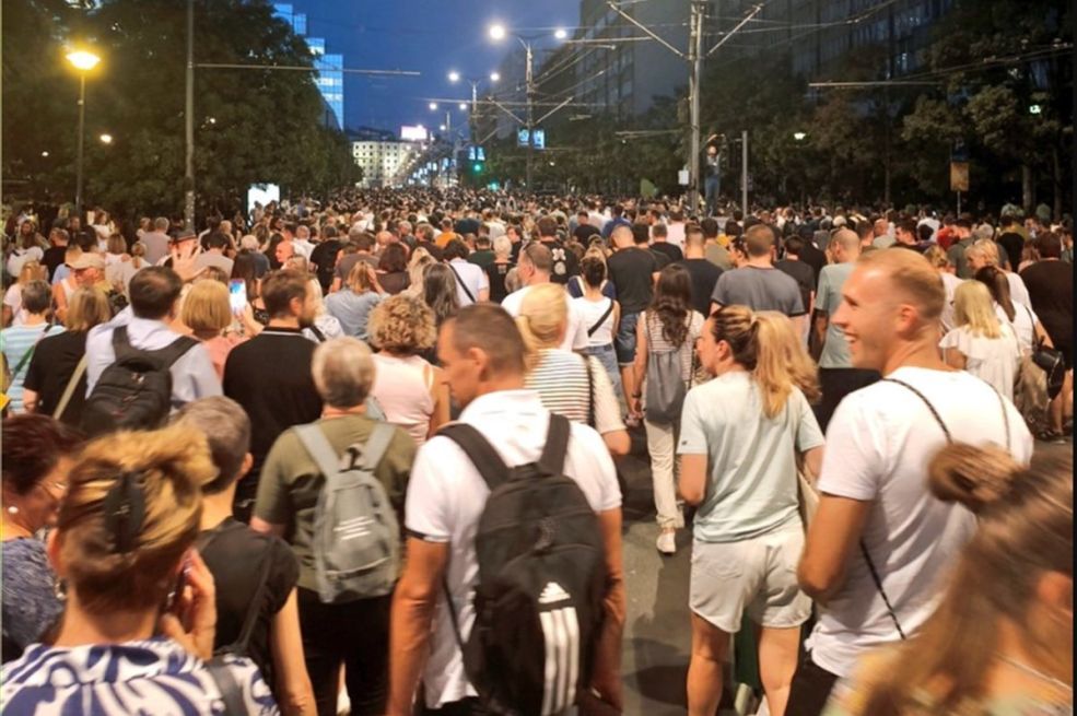 Memorijalna šetnja za stradale u Novom Sadu, blokirane saobraćajnice