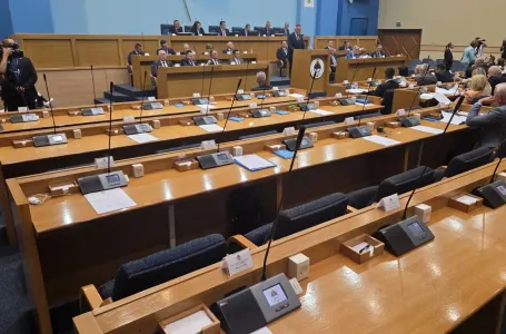 Opozicija napustila sjednicu Narodne skupštine RS