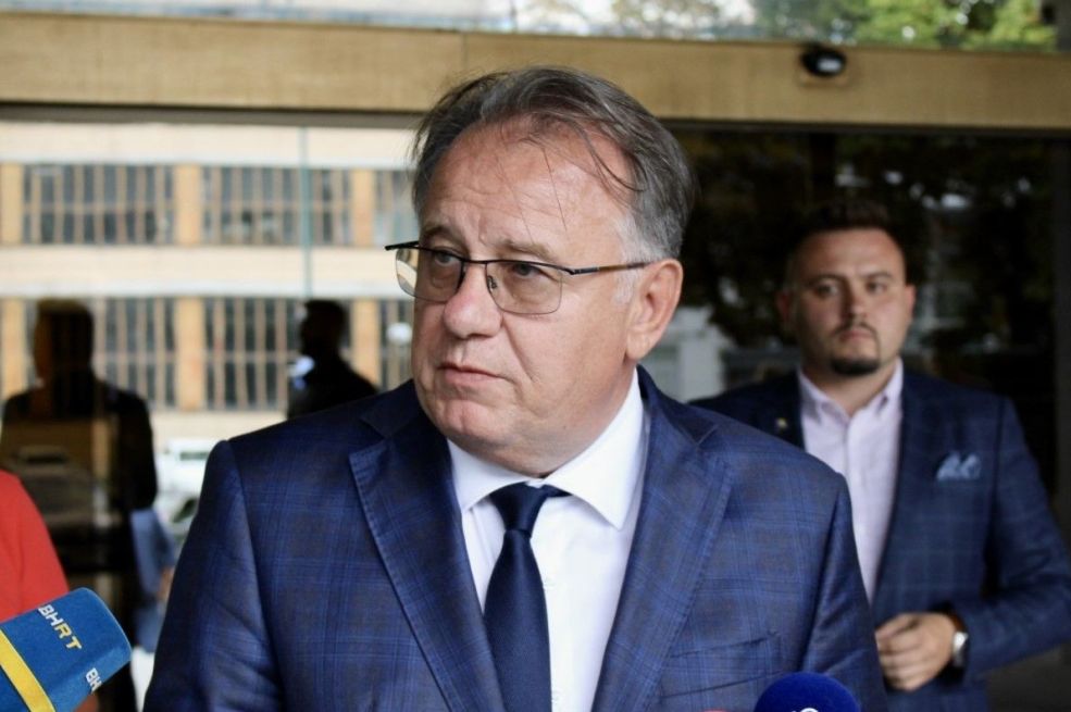 Premijer Nikšić: Zabrana isporuke baruta za "Igman" bit će ukinuta u roku od 48 sati