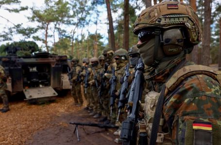 Zašto nas briga što Rusija misli o stranim vojnicima u Ukrajini, pita se šef NATO-a