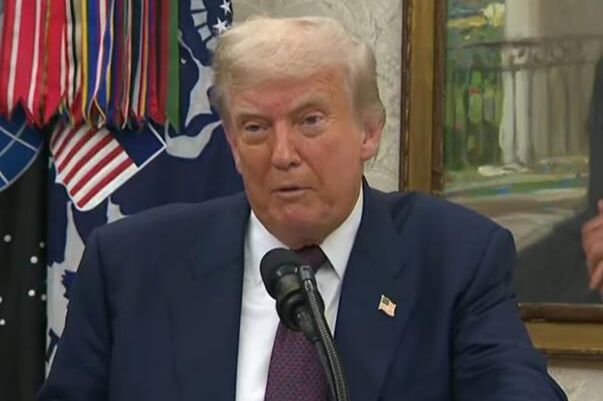 Trump predlaže preimenovanje Ministarstva odbrane u „Ministarstvo rata“!