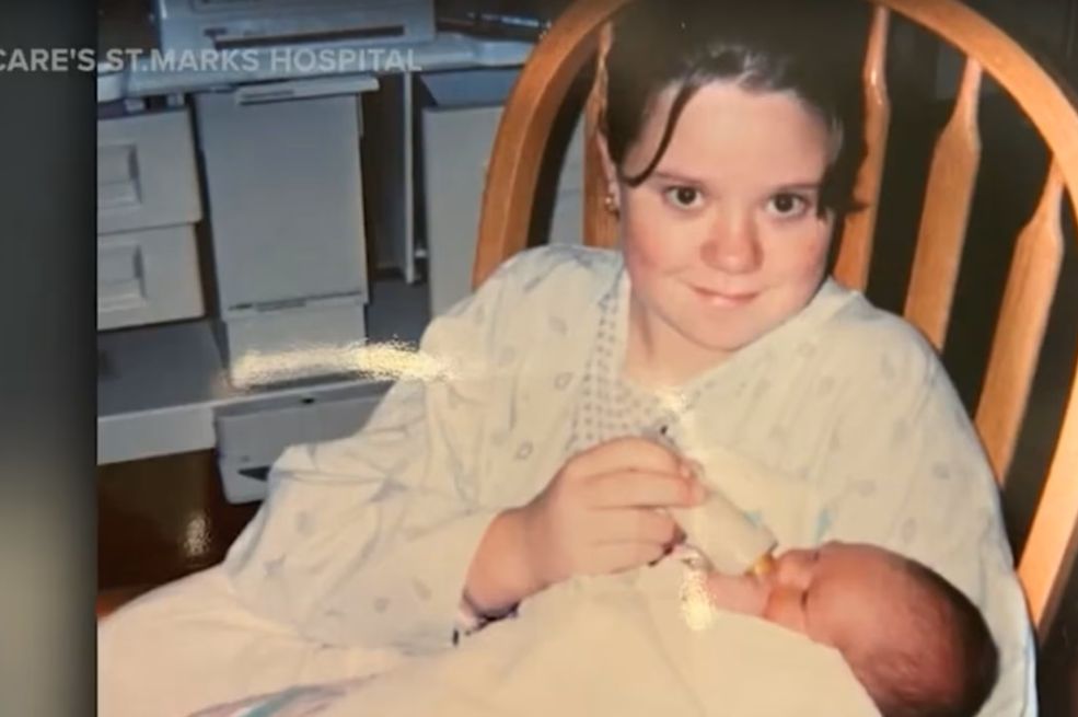 Tražio svoju biološku majku 20 godina, a ona ne znajući radila s njim